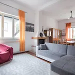Lovely House With Private Pool 3x2 With Jacuzzi And Breakfast With Garden And Bbq Next Seaside And Train Station Hébergement de vacances Sarzana