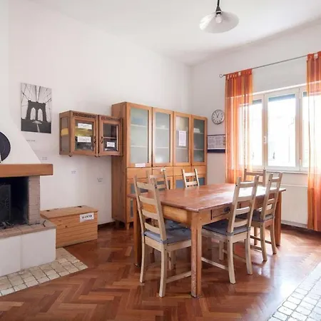 Lovely House With Private Pool 3x2 With Jacuzzi And Breakfast With Garden And Bbq Next Seaside And Train Station 度假居