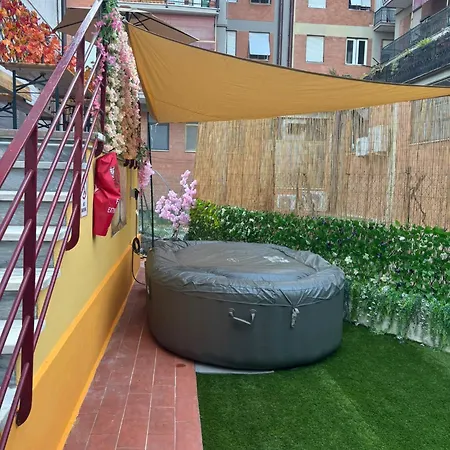 Hébergement de vacances Lovely House With Private Pool 3x2 With Jacuzzi And Breakfast With Garden And Bbq Next Seaside And Train Station *