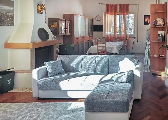 Lovely House With Private Pool 3x2 With Jacuzzi And Breakfast With Garden And Bbq Next Seaside And Train Station *