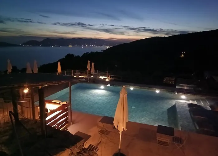 Lovely House With Private Pool 3x2 With Jacuzzi And Breakfast With Garden And Bbq Next Seaside And Train Station * Sarzana