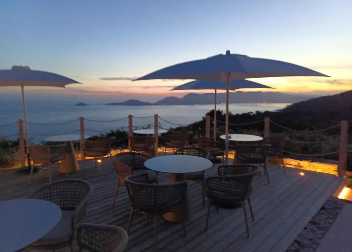 Сasa de vacaciones Lovely House With Private Pool 3x2 With Jacuzzi And Breakfast With Garden And Bbq Next Seaside And Train Station