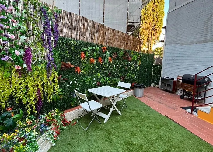 Сasa de vacaciones Lovely House With Private Pool 3x2 With Jacuzzi And Breakfast With Garden And Bbq Next Seaside And Train Station